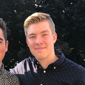 Meet your Posher, Zach